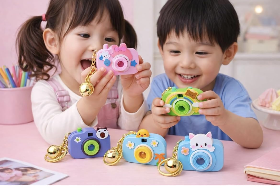Cartoon Projection Camera Keychain