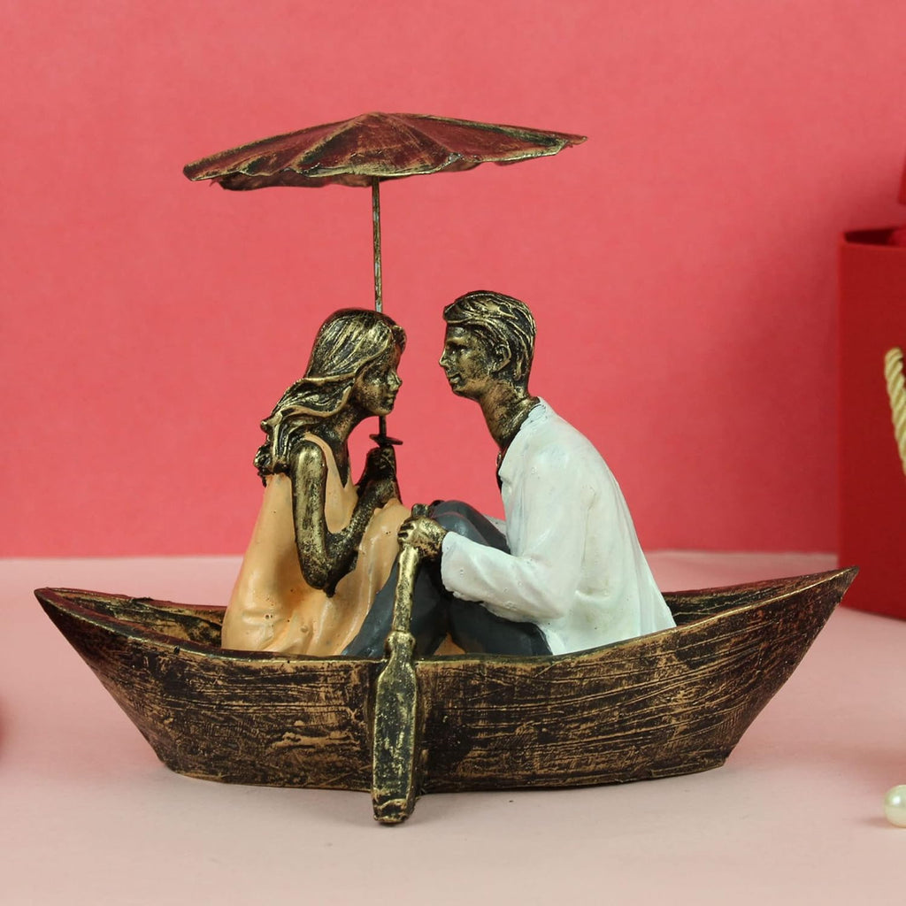 Wedding Anniversary Romantic Boat Couple Showpiece