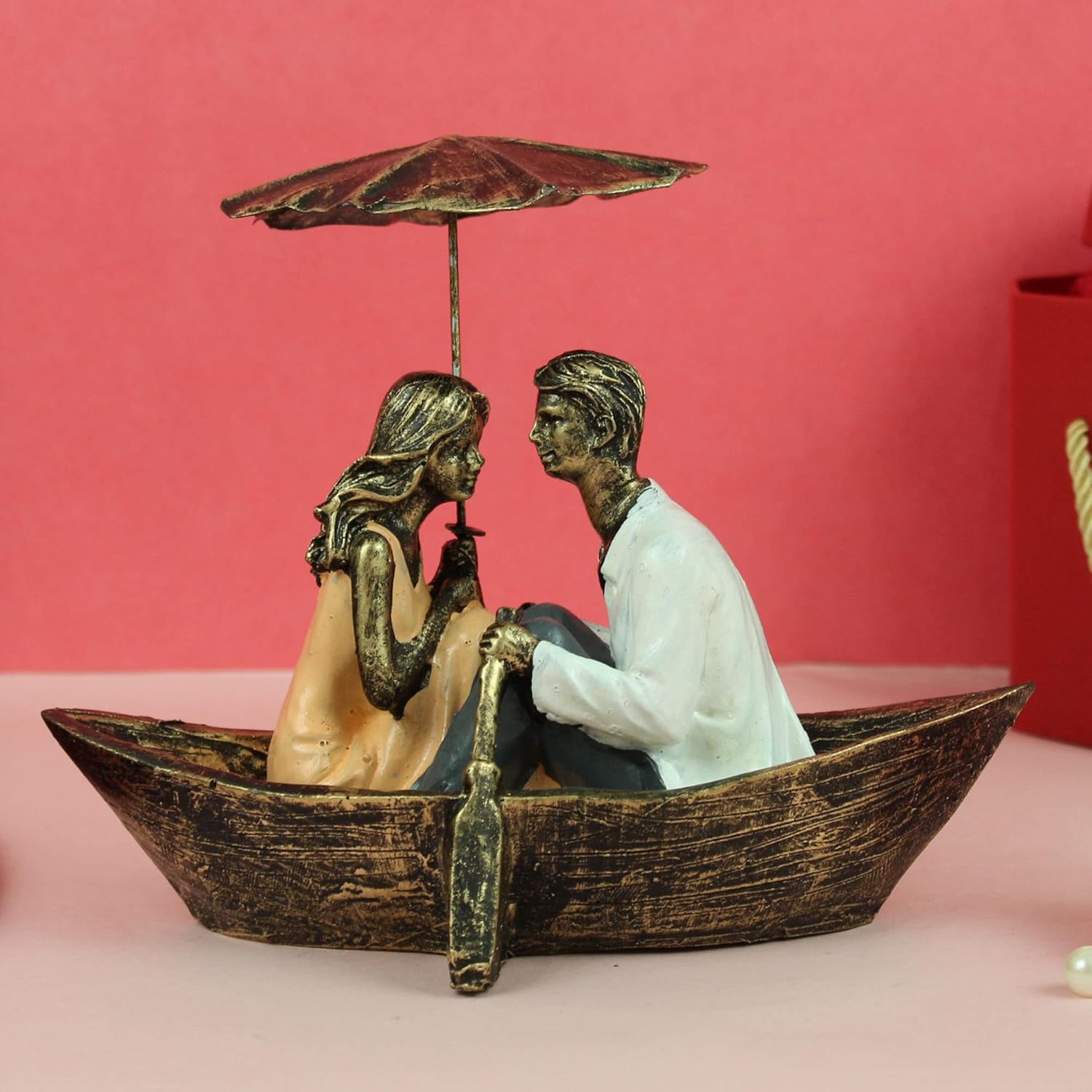 Wedding Anniversary Romantic Boat Couple Showpiece